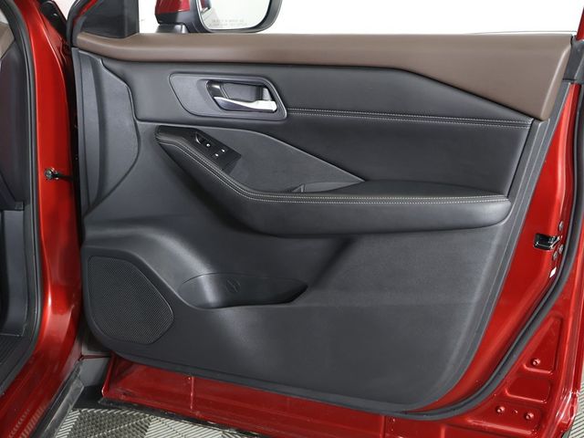 2023 Nissan Rogue AWD SV - 22935575 - 25