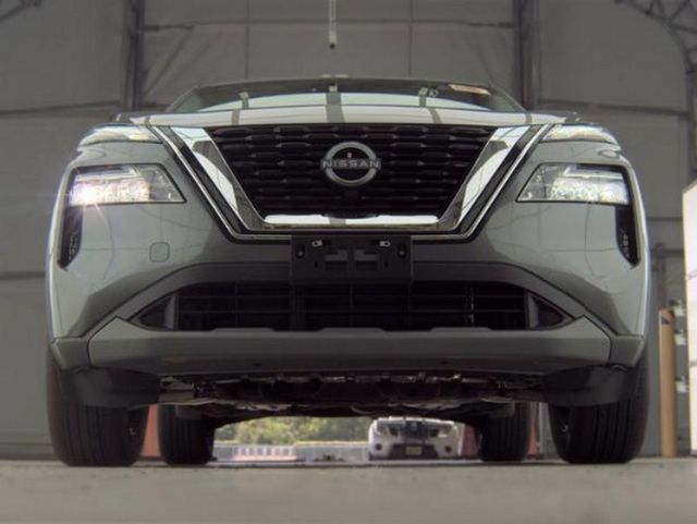 2023 Nissan Rogue AWD SV - 23042384 - 3