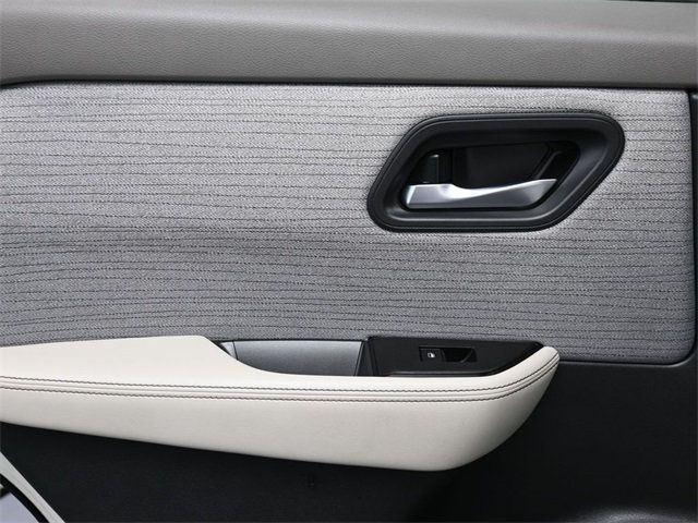 2023 Nissan Rogue AWD SV - 22985264 - 16