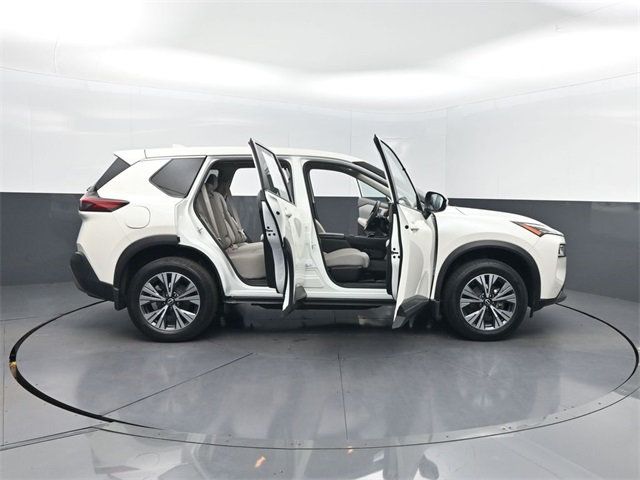 2023 Nissan Rogue AWD SV - 22985264 - 40