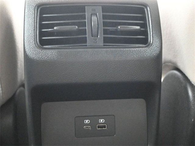 2023 Nissan Rogue AWD SV - 22945716 - 17