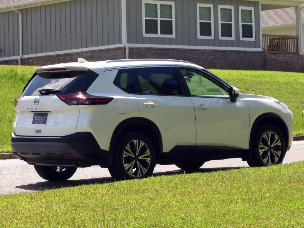 2023 Nissan Rogue SV photo 5
