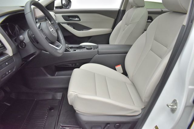 2023 Nissan Rogue AWD SV - 22931672 - 11