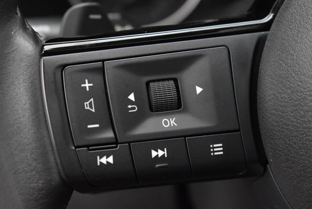 2023 Nissan Rogue AWD SV - 22931672 - 17