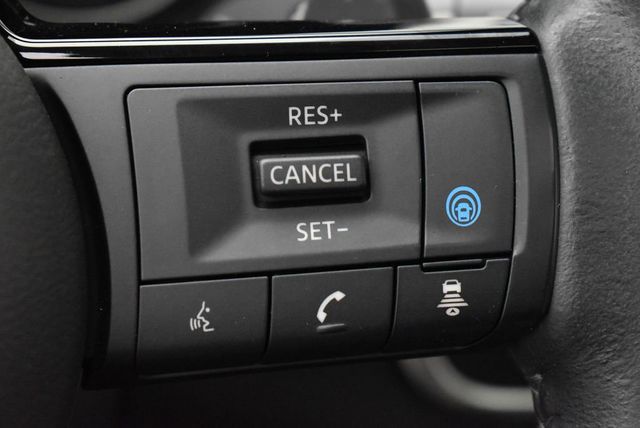 2023 Nissan Rogue AWD SV - 22931672 - 18