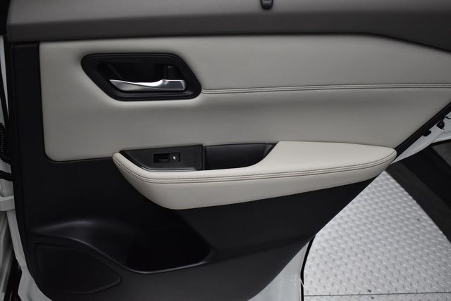 2023 Nissan Rogue AWD SV - 22931672 - 29