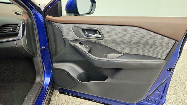 2023 Nissan Rogue AWD SV - 23002719 - 23