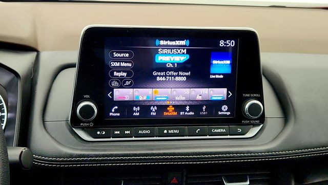 2023 Nissan Rogue AWD SV *Ltd Avail* w/ Apple CarPlay & Nissan Safety Shield 360 - 23000621 - 17