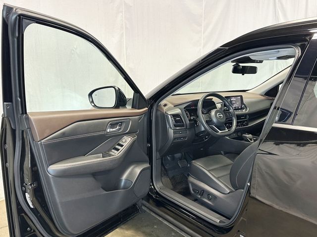 2023 Nissan Rogue AWD SV Midnight Edition - 23067747 - 18