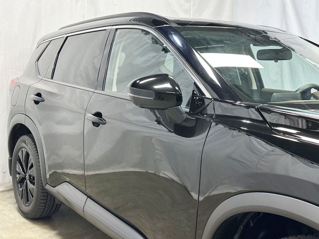 2023 Nissan Rogue AWD SV Midnight Edition - 23067747 - 3
