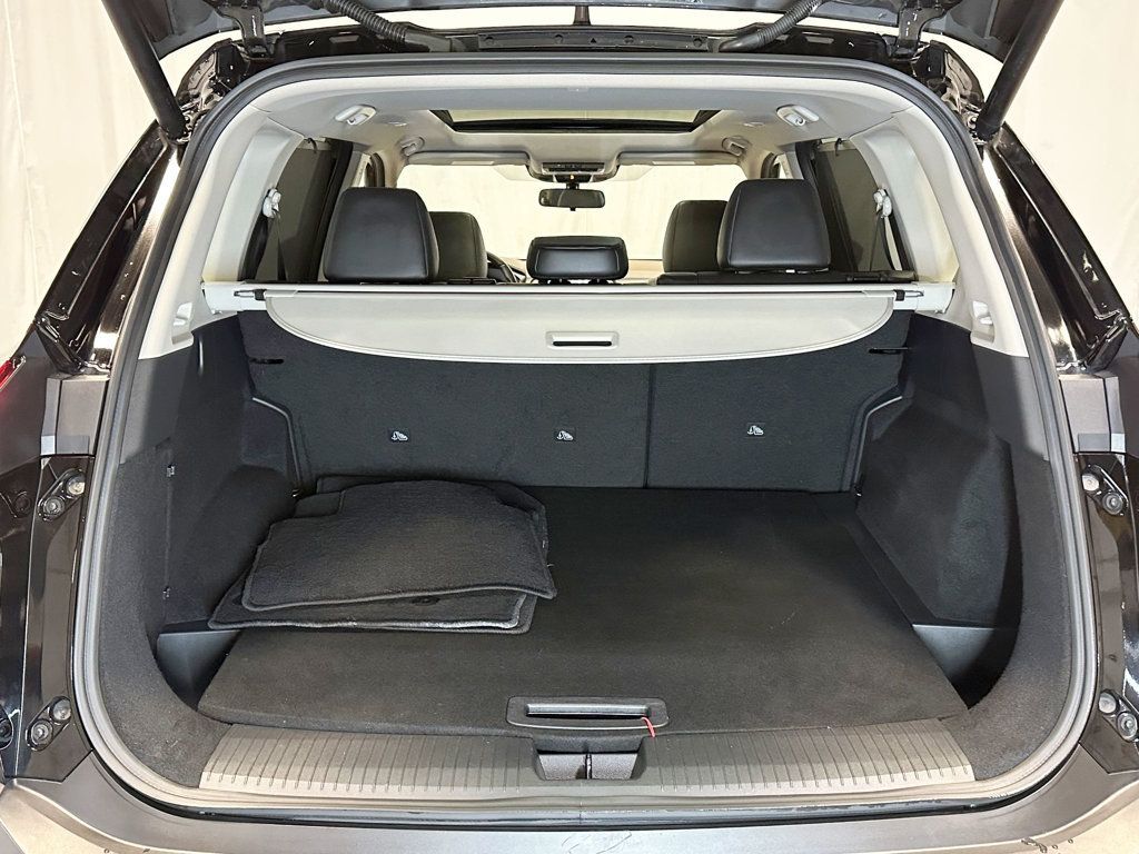2023 Nissan Rogue AWD SV Midnight Edition - 23067747 - 43