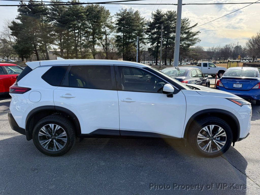 2023 Nissan Rogue FWD SV - 22972419 - 3