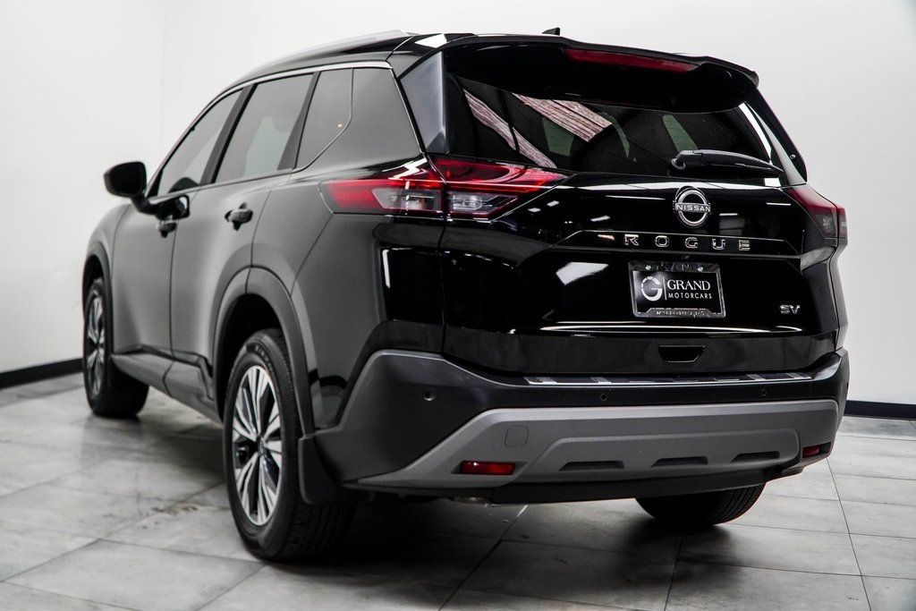 2023 Nissan Rogue SV photo 11