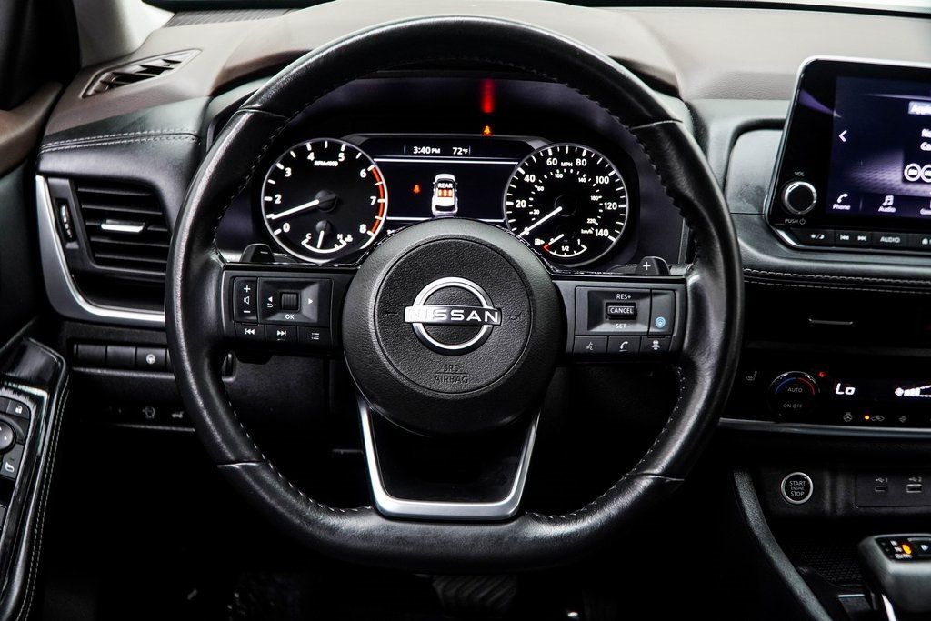 2023 Nissan Rogue SV photo 18