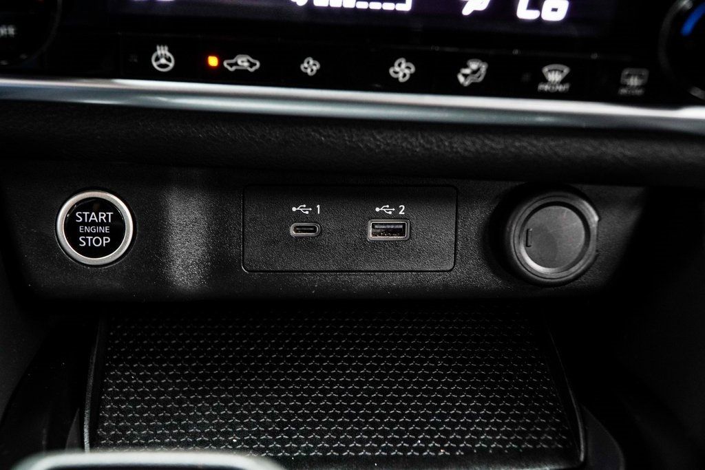 2023 Nissan Rogue SV photo 22