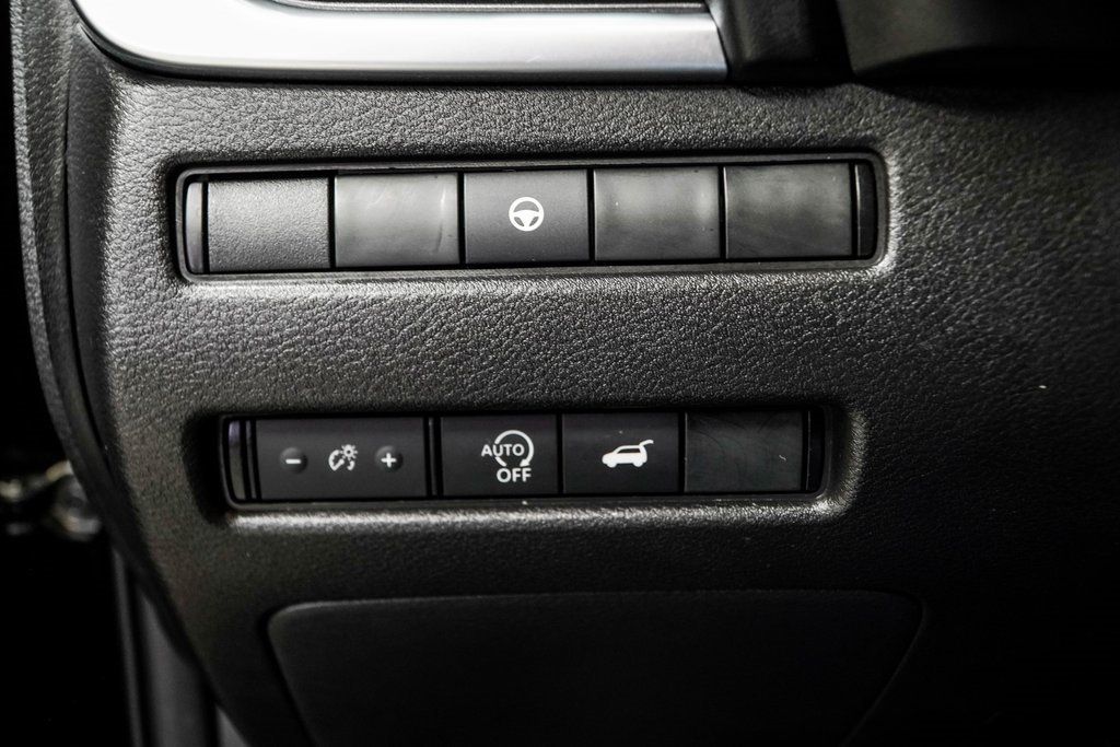 2023 Nissan Rogue SV photo 34