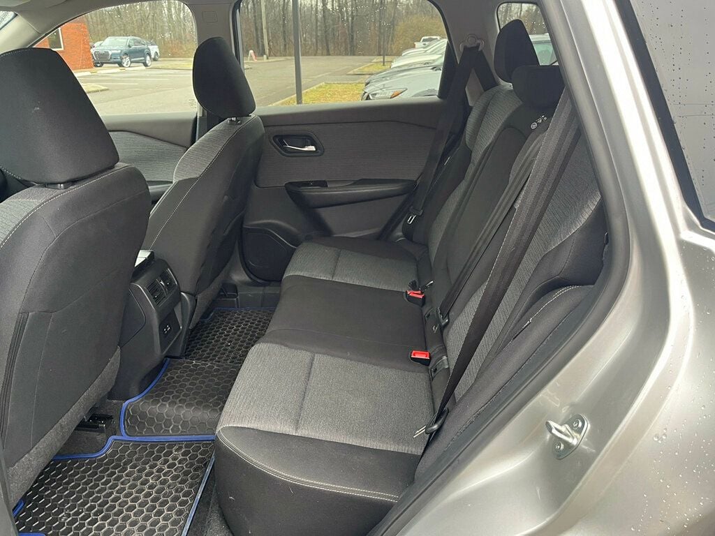 2023 Nissan Rogue FWD SV - 22980874 - 11