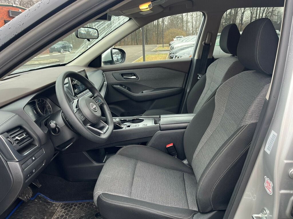 2023 Nissan Rogue FWD SV - 22980874 - 15