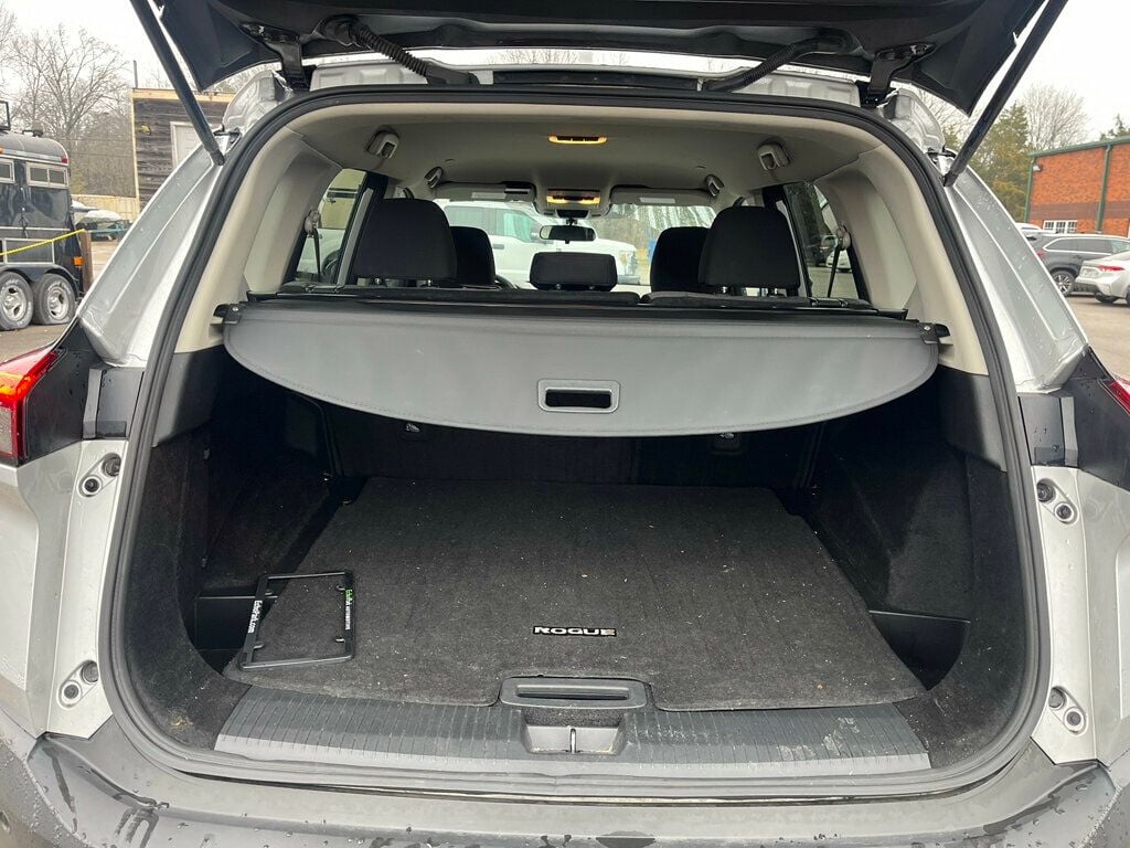 2023 Nissan Rogue FWD SV - 22980874 - 8