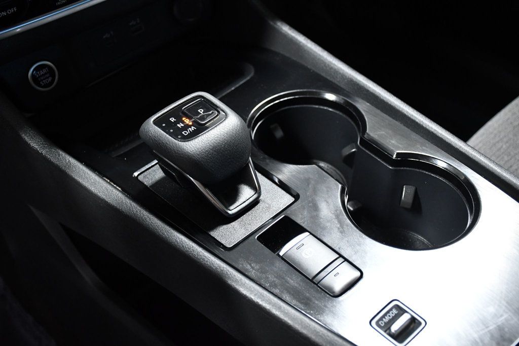 2023 Nissan Rogue FWD SV - 22991197 - 24