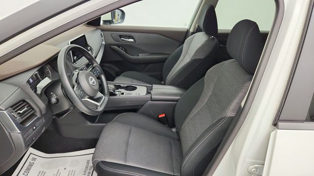 2023 Nissan Rogue FWD SV - 22944706 - 18