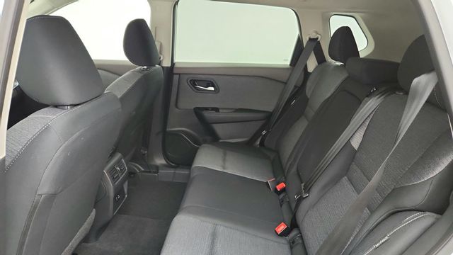 2023 Nissan Rogue FWD SV - 22944706 - 19