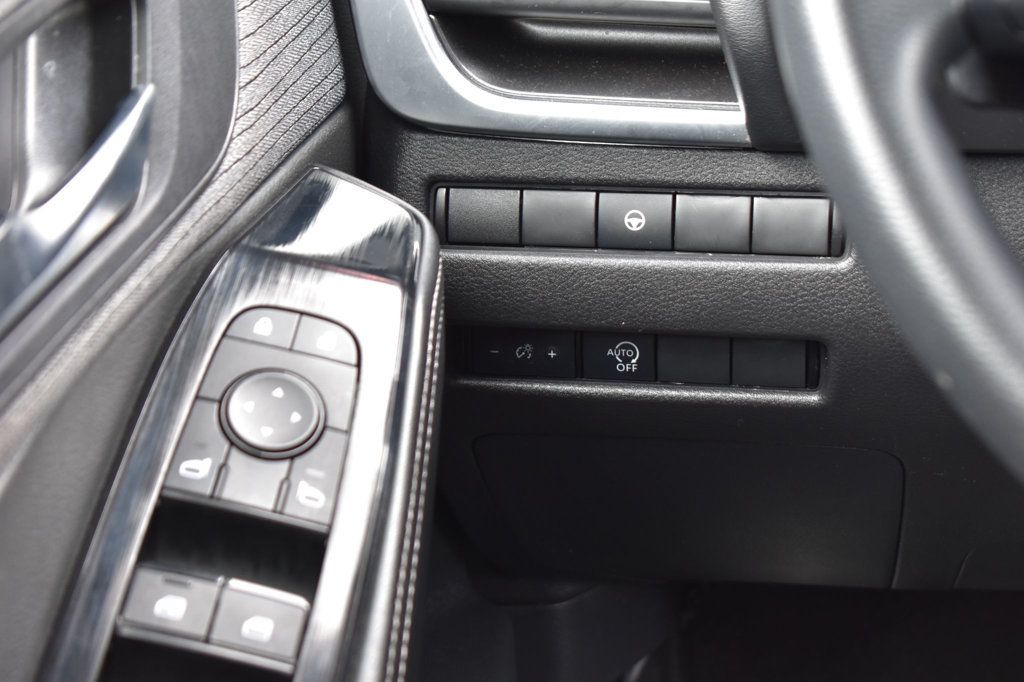2023 Nissan Rogue FWD SV *Ltd Avail* - 23052531 - 31