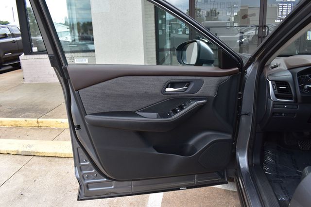 2023 Nissan Rogue FWD SV *Ltd Avail* - 23052531 - 50