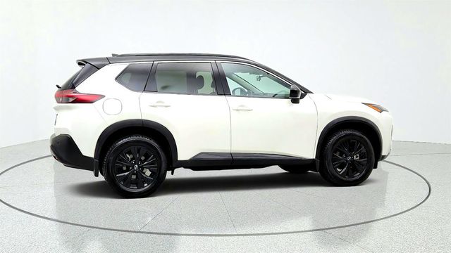 2023 Nissan Rogue FWD SV Midnight Edition w/ SV Premium Pkg - 23080871 - 3