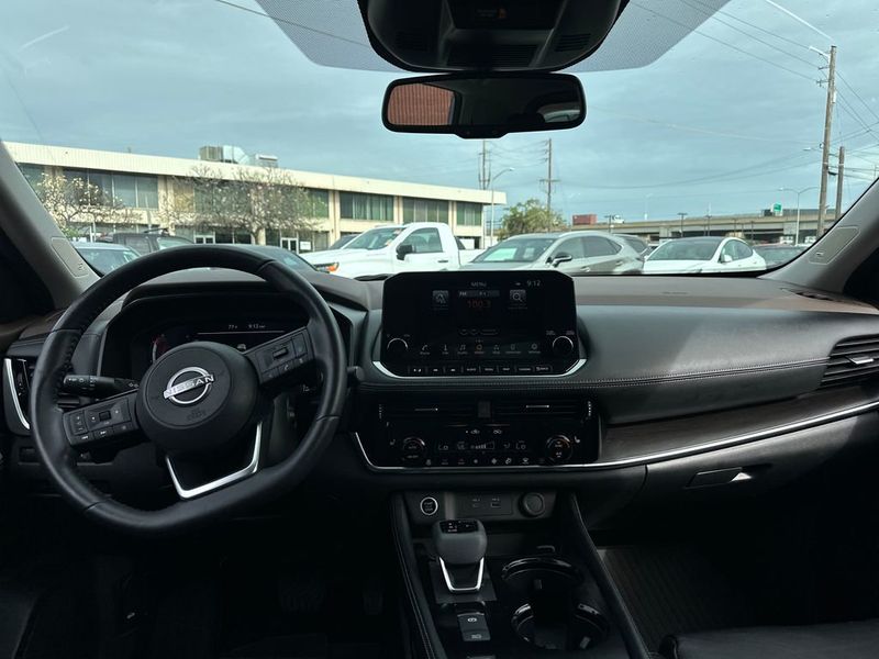 2023 Nissan Rogue Platinum - 22999841 - 13