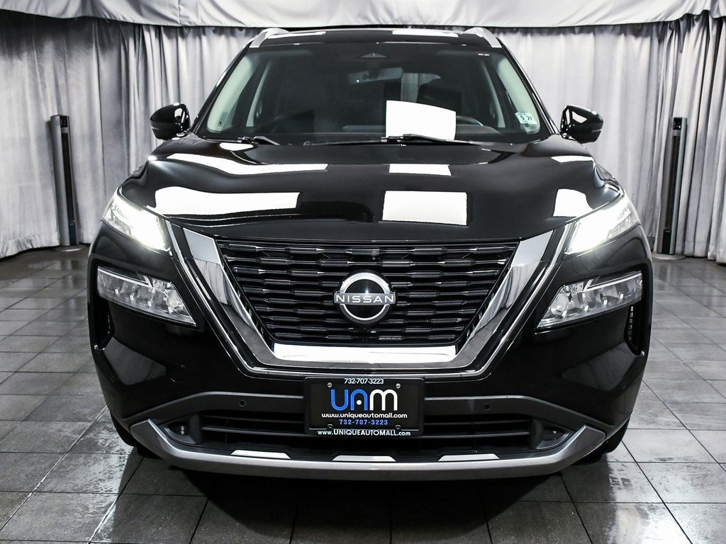 2023 Nissan Rogue SL photo 2