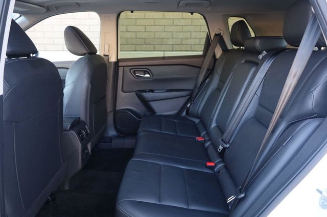 2023 Nissan Rogue SL - 23067532 - 19