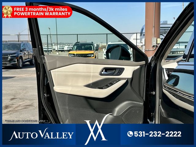 2023 Nissan Rogue SL (2023.5) Sport Utility 4D - 23003738 - 11