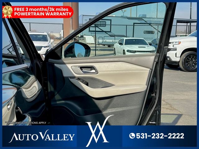 2023 Nissan Rogue SL (2023.5) Sport Utility 4D - 23003738 - 16