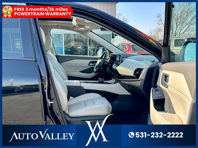 2023 Nissan Rogue SL (2023.5) Sport Utility 4D - 23003738 - 17