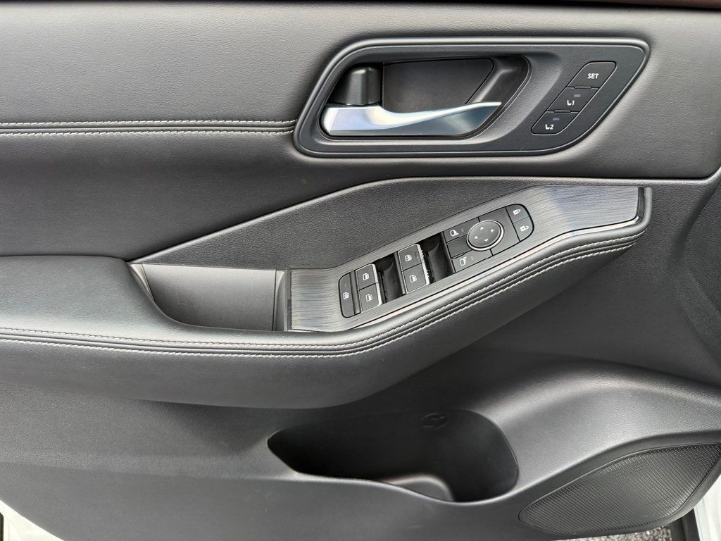 2023 Nissan Rogue SL AWD - 22982901 - 25