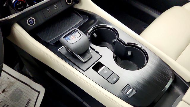 2023 Nissan Rogue SL w/ Premium Pkg, Bose Audio & ProPILOT Assist - 23033181 - 16