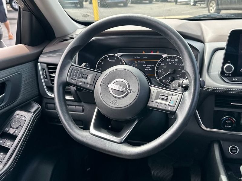 2023 Nissan Rogue SV - 22929213 - 17