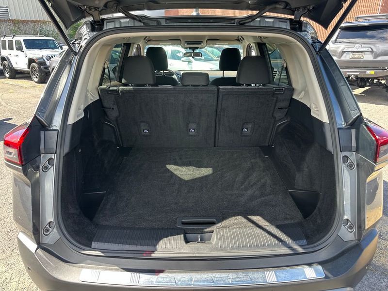 2023 Nissan Rogue SV - 23039233 - 19