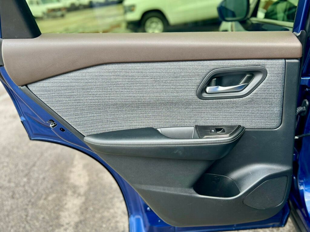 2023 Nissan Rogue SV - 23008575 - 14