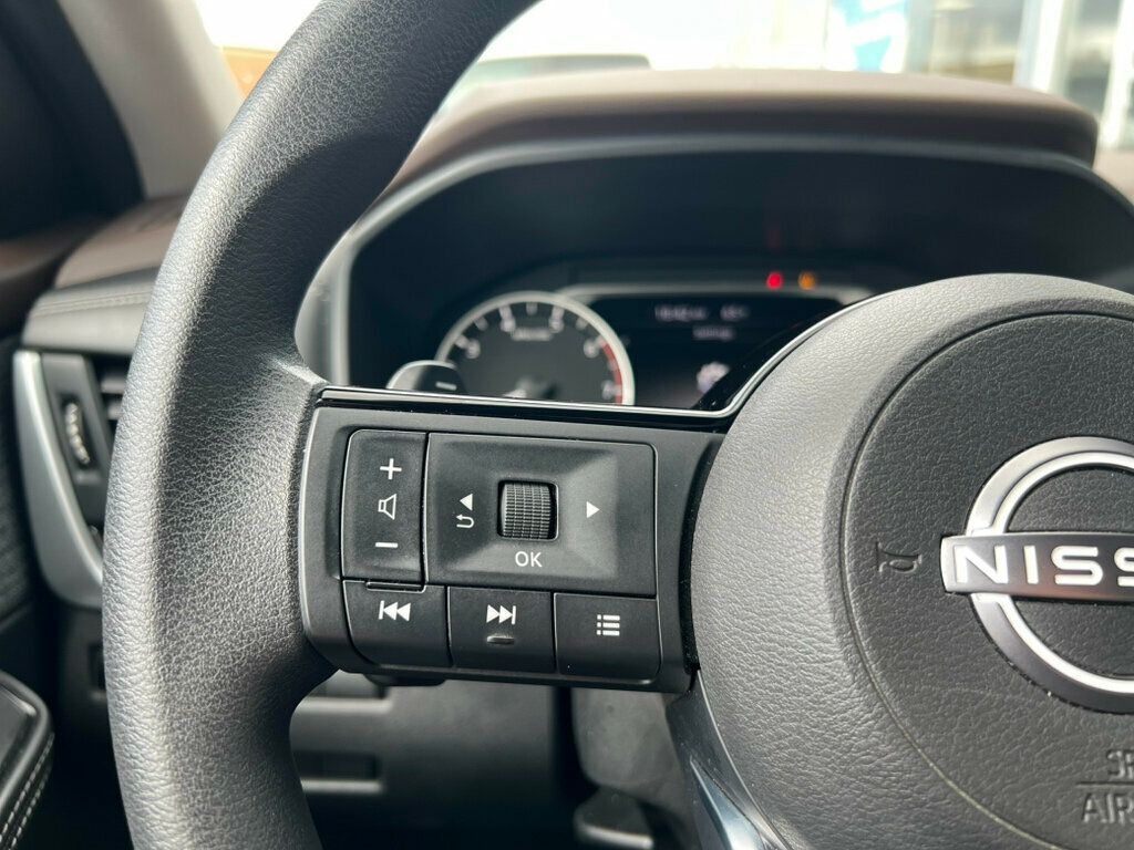 2023 Nissan Rogue SV - 23008575 - 17