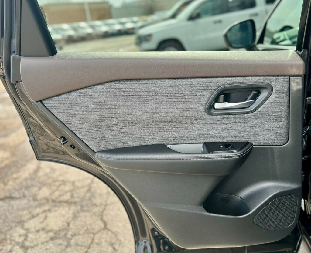 2023 Nissan Rogue SV - 23008576 - 15