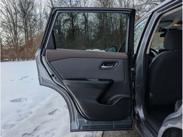 2023 Nissan Rogue SV - 22985757 - 9