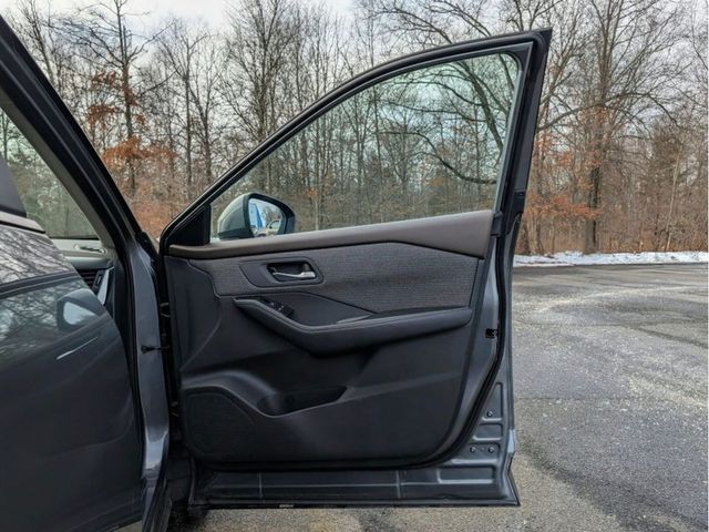 2023 Nissan Rogue SV - 22985757 - 11