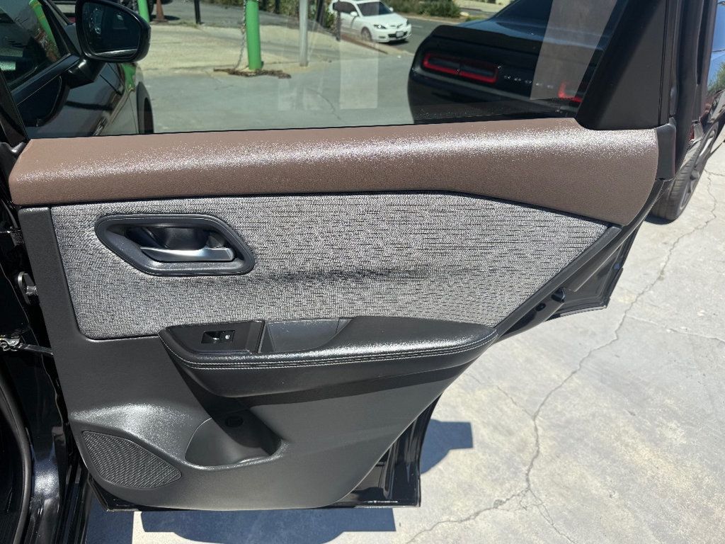 2023 Nissan Rogue SV - 22883971 - 18