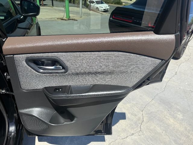 2023 Nissan Rogue SV - 22883971 - 18