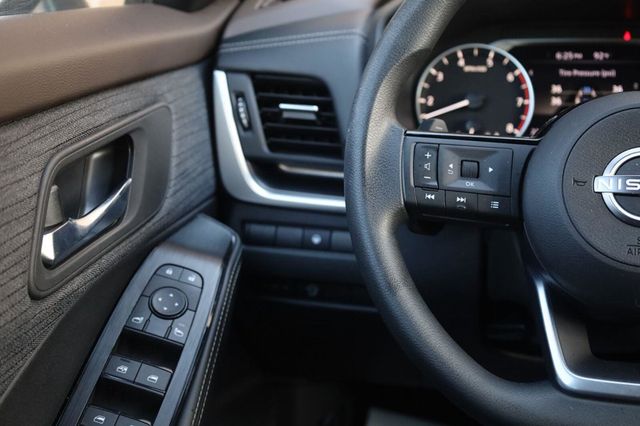 2023 Nissan Rogue SV - 23065378 - 28
