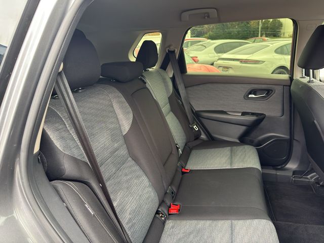 2023 Nissan Rogue SV - 22958074 - 19