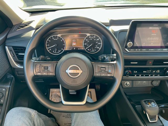 2023 Nissan Rogue SV - 22944246 - 13