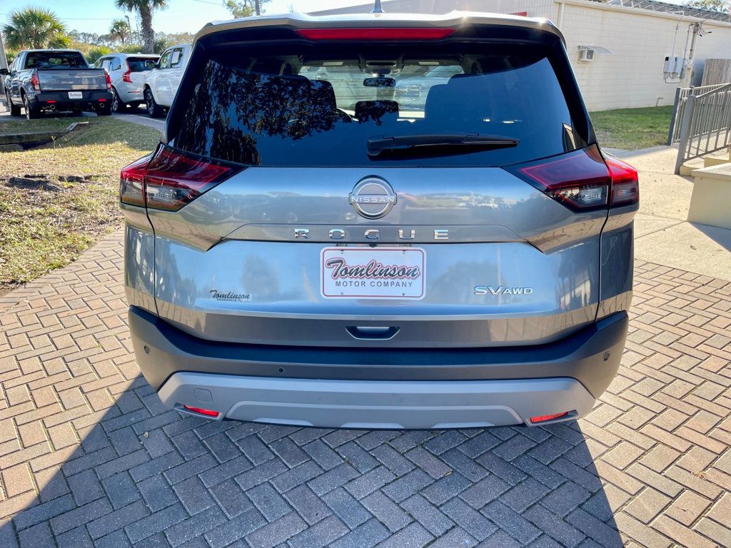 2023 Nissan Rogue SV photo 4